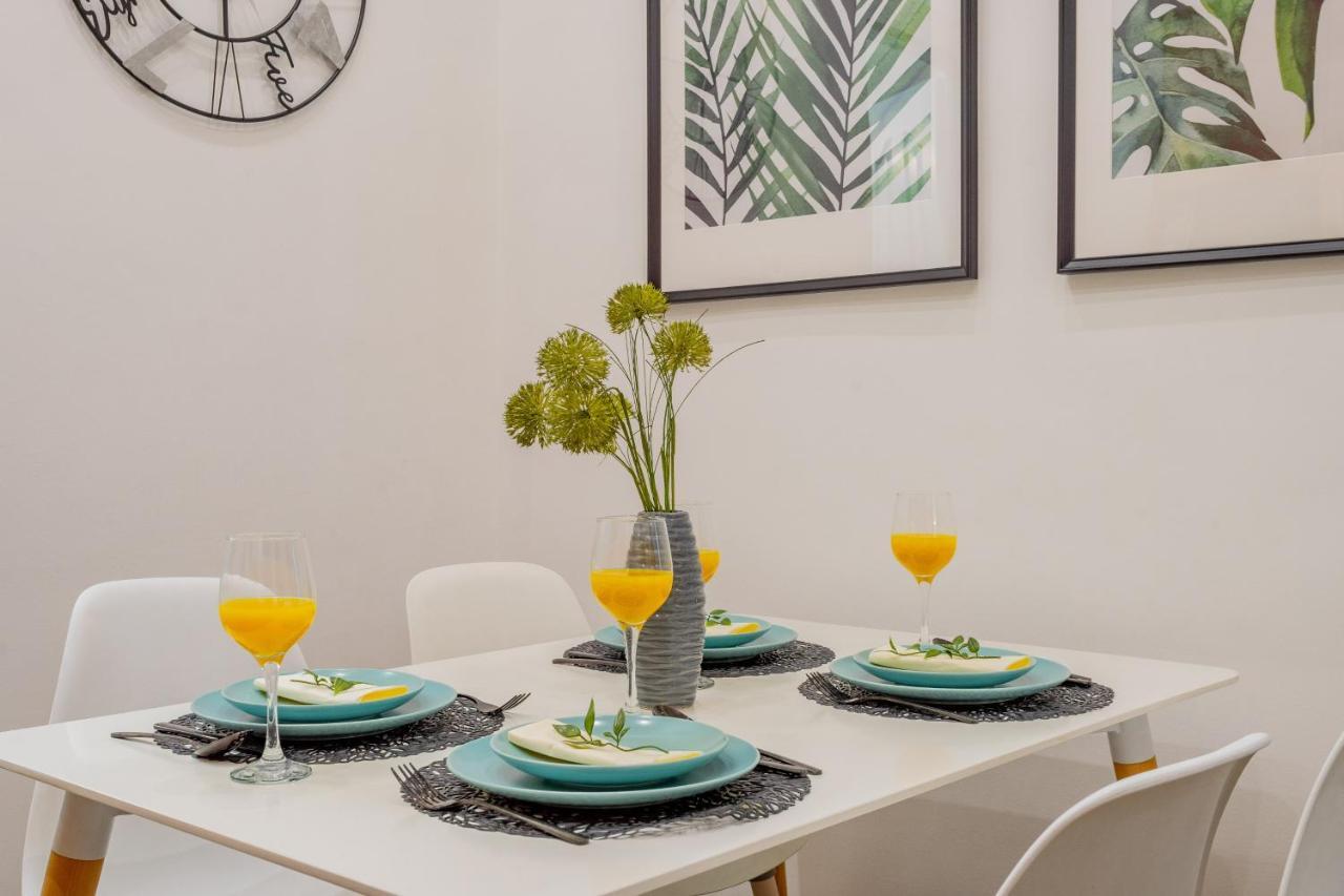Luxurious Cozy 1br Apt - 2min Walk To Gozsduyard! Apartment Budapest