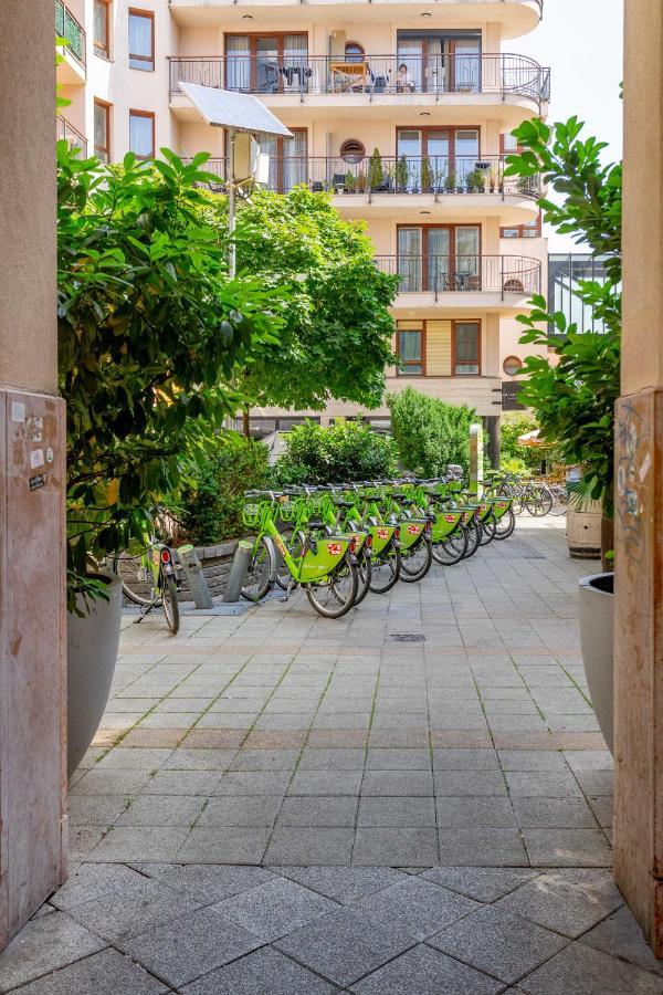 Luxurious Cozy 1br Apt - 2min Walk To Gozsduyard! Budapest