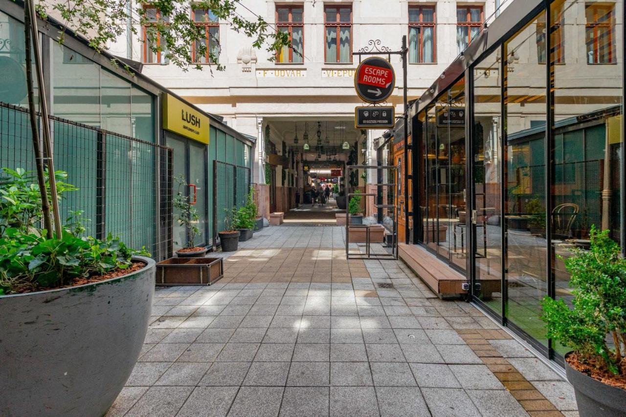 Luxurious Cozy 1br Apt - 2min Walk To Gozsduyard!