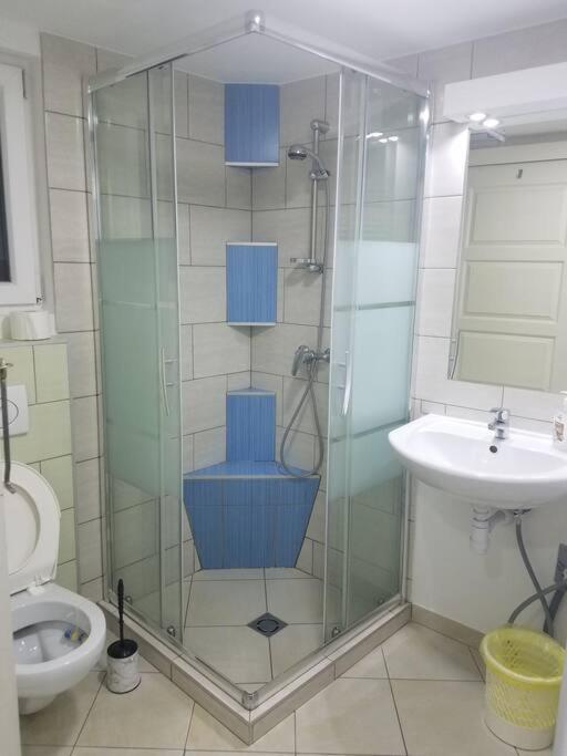 Apartamento Big Cozy - Skyfall 3 Bdrm 6 Beds 1&half Baths *