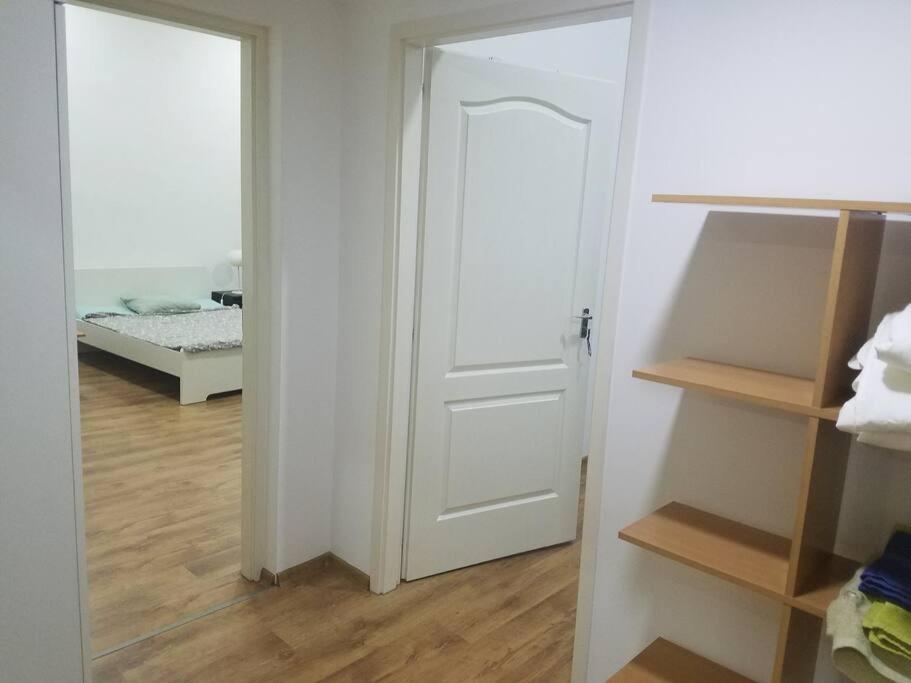 Big Cozy - Skyfall 3 Bdrm 6 Beds 1&half Baths *