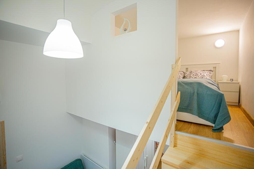 Cosy Gallery Flat In Akacfa St. Apartment Budapest