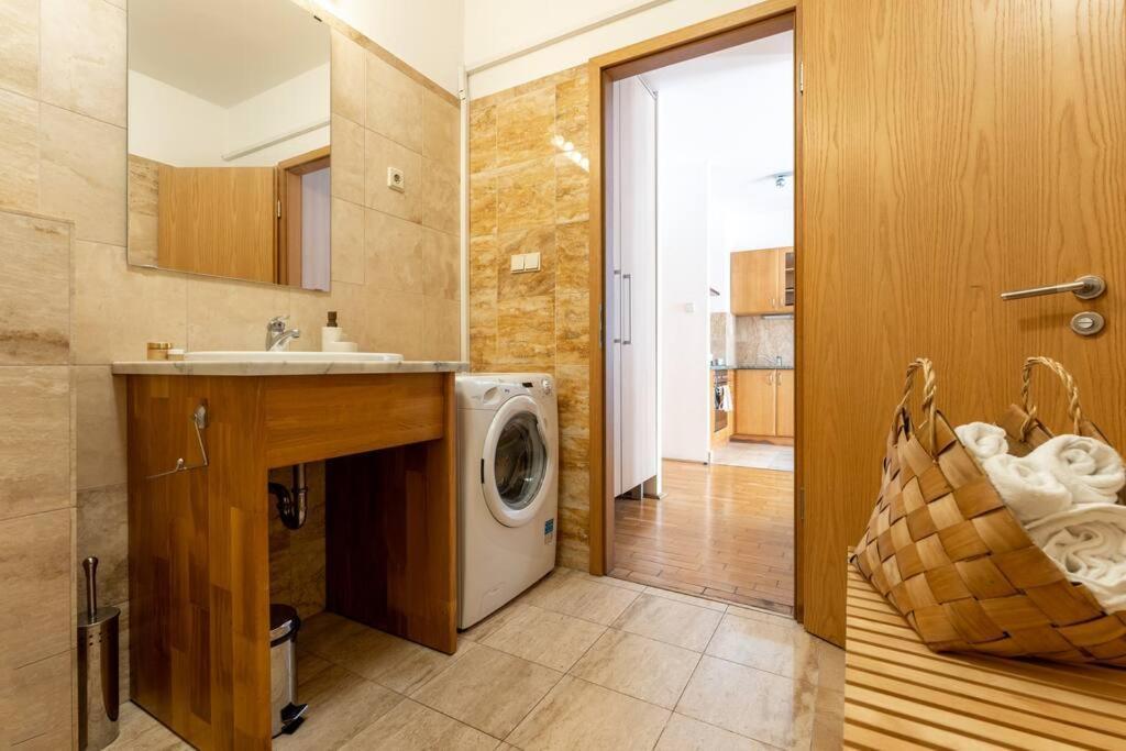 Kazinczy Modern Cosy Apartman *