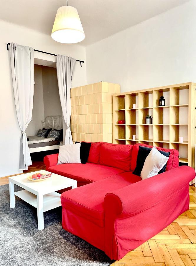 Apartment Eotvos 25 *