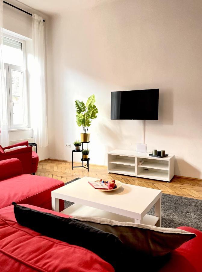 Apartment Eotvos 25