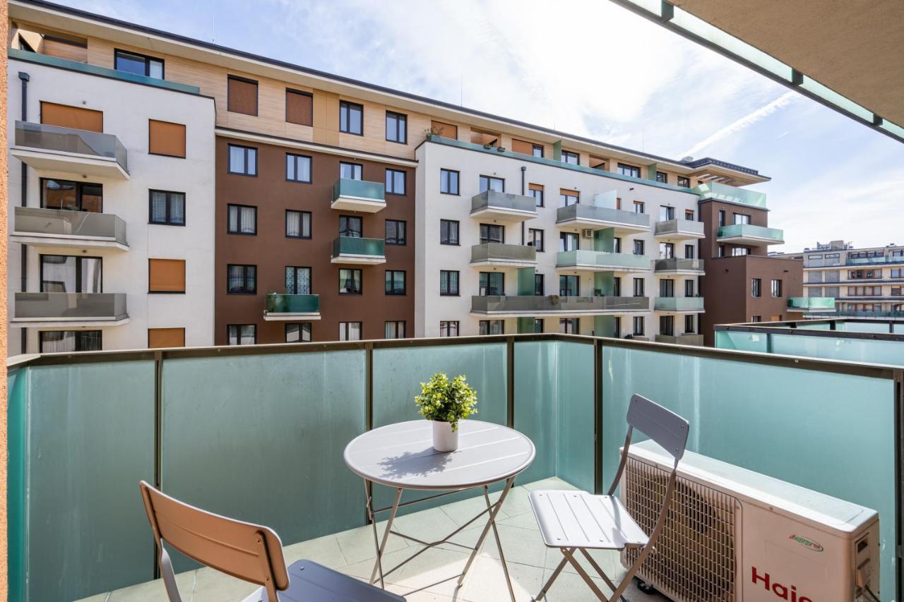 Center Corvin Apartment