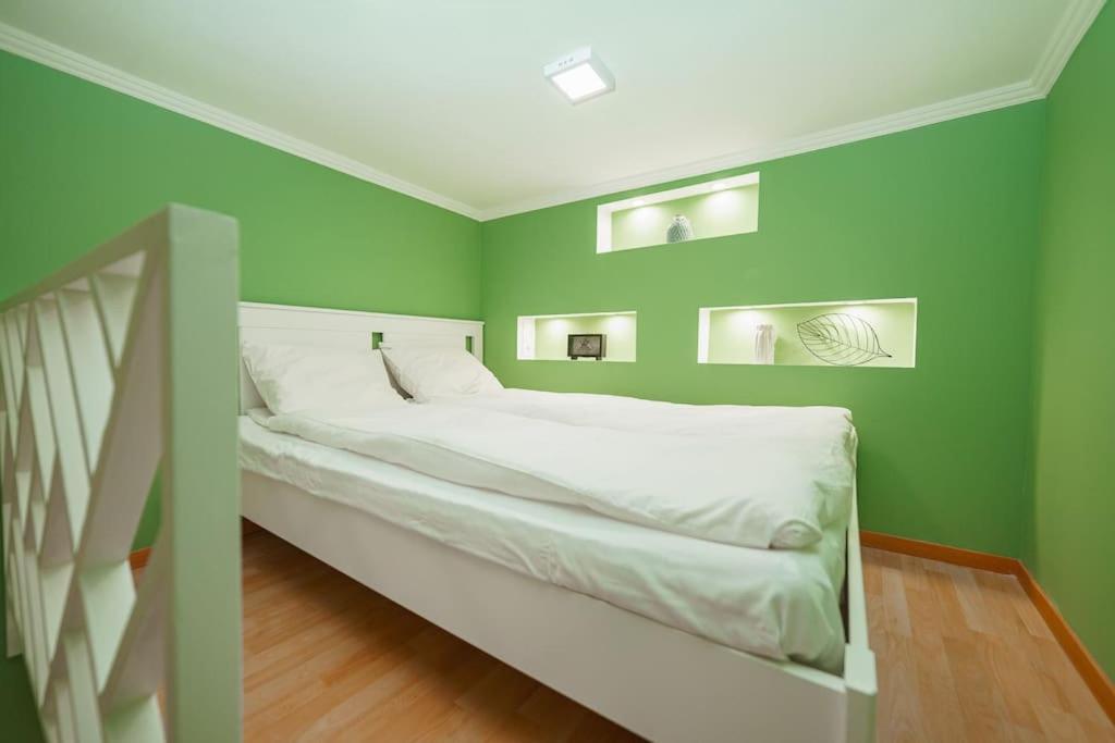 Apartman Cityscape Budget Art Deco Budapest