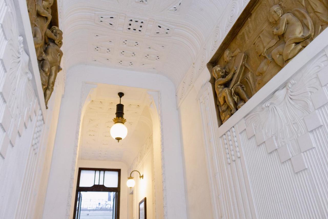 Apartament Cosy Nest Close To Blaha Sqr *