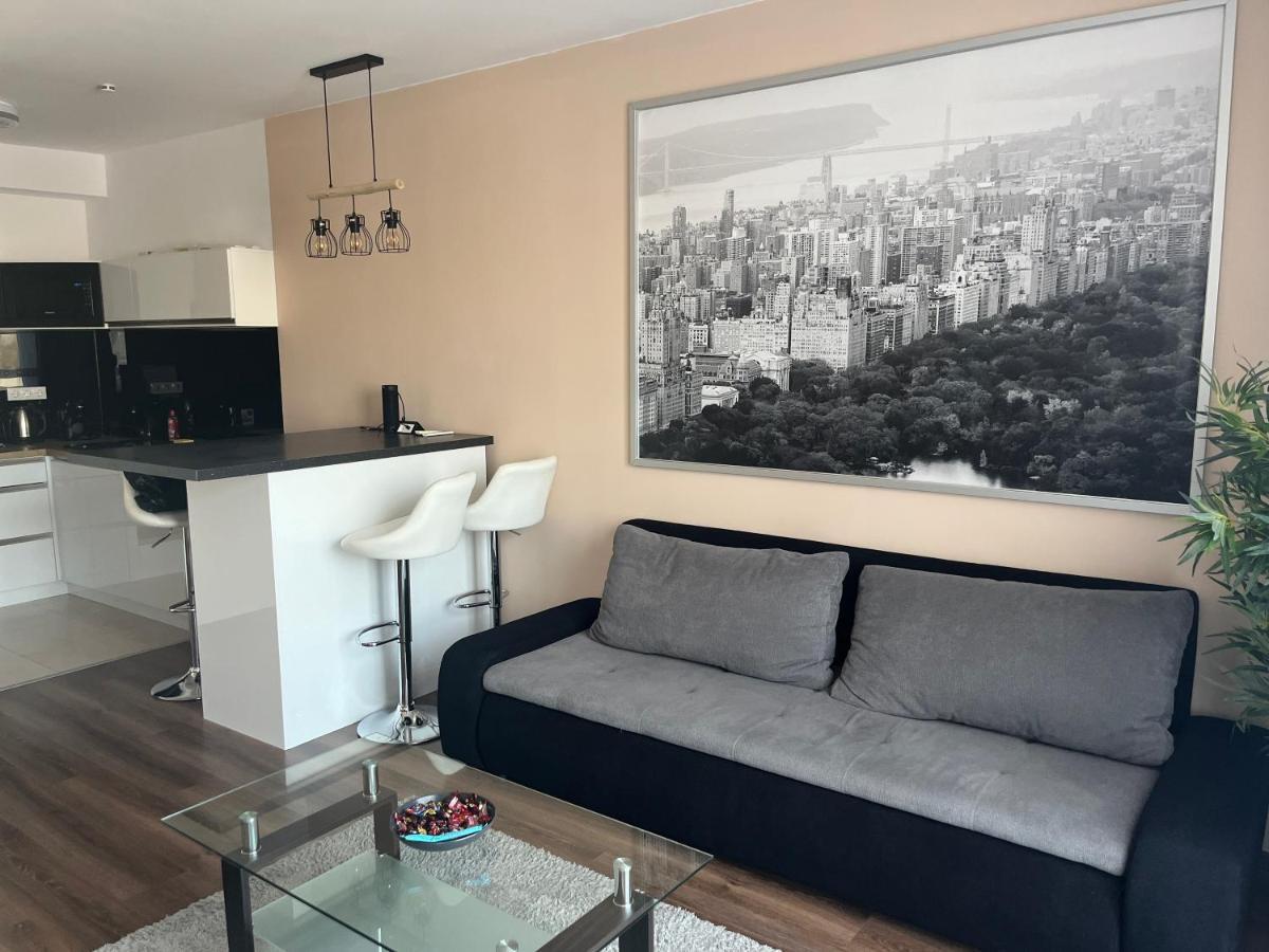 Mega Sale - Book Now - Corvin Royal Budapešť