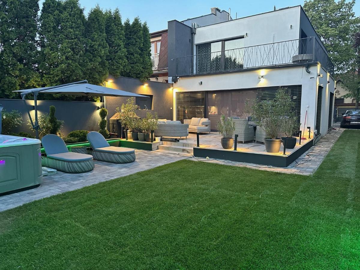 Oasis Of Streamside Relaxation Villa Budapest