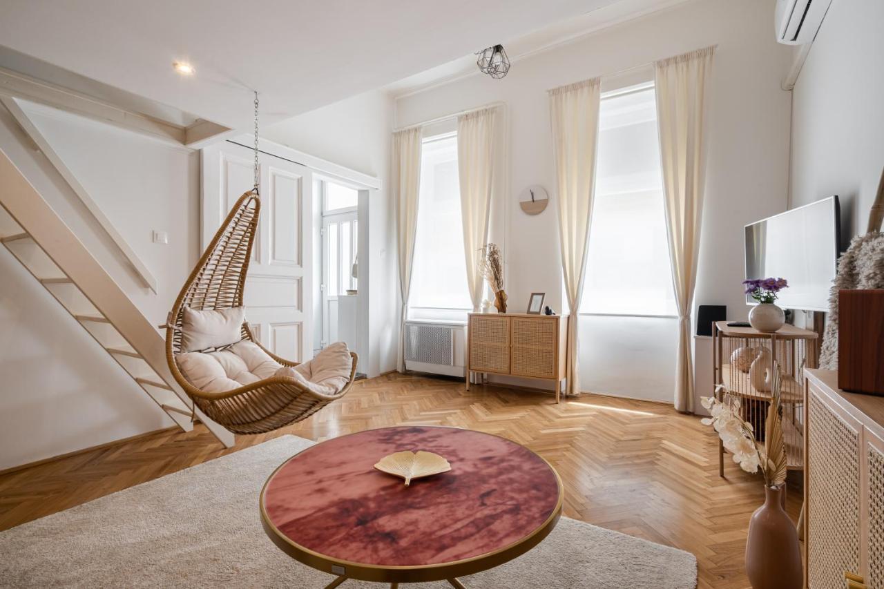 Appartamento Solar System With Gallery *