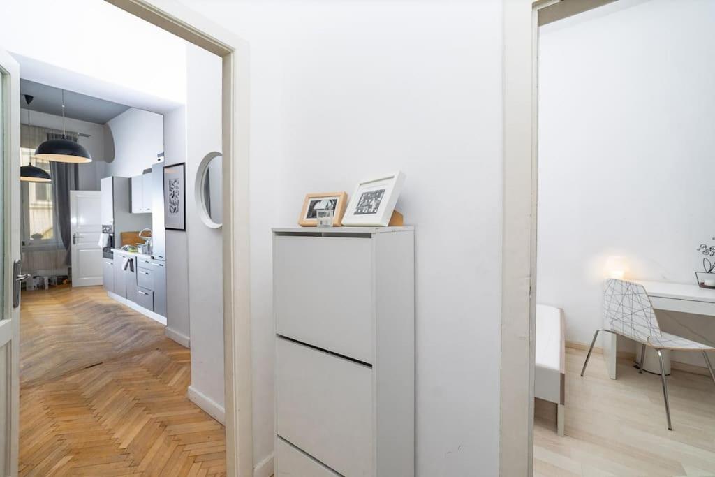 Cityscape Budget Mosonyi Apartamento