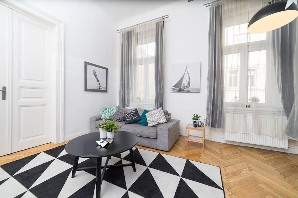 Apartamento Cityscape Budget Mosonyi *
