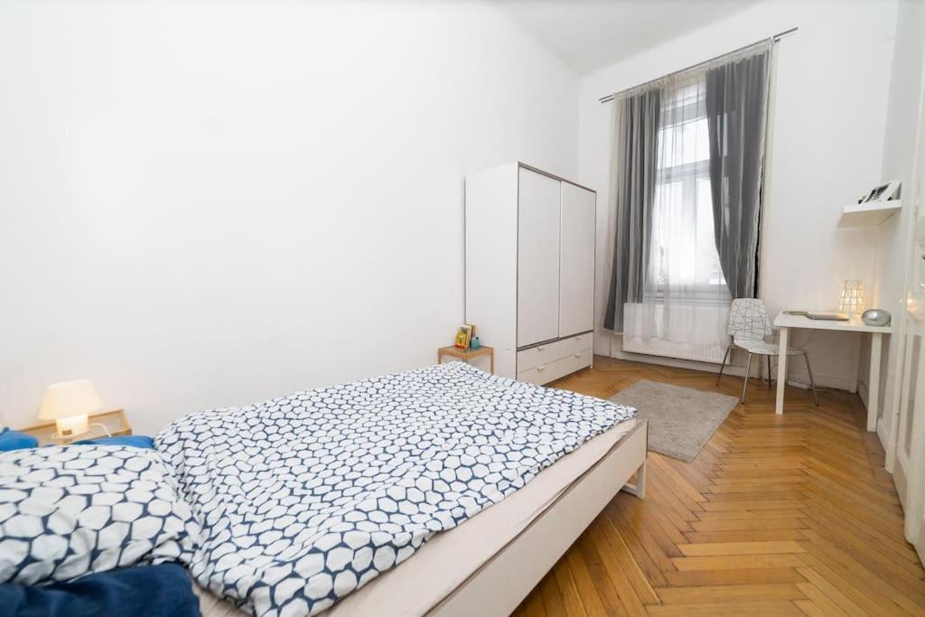 Apartamento Cityscape Budget Mosonyi