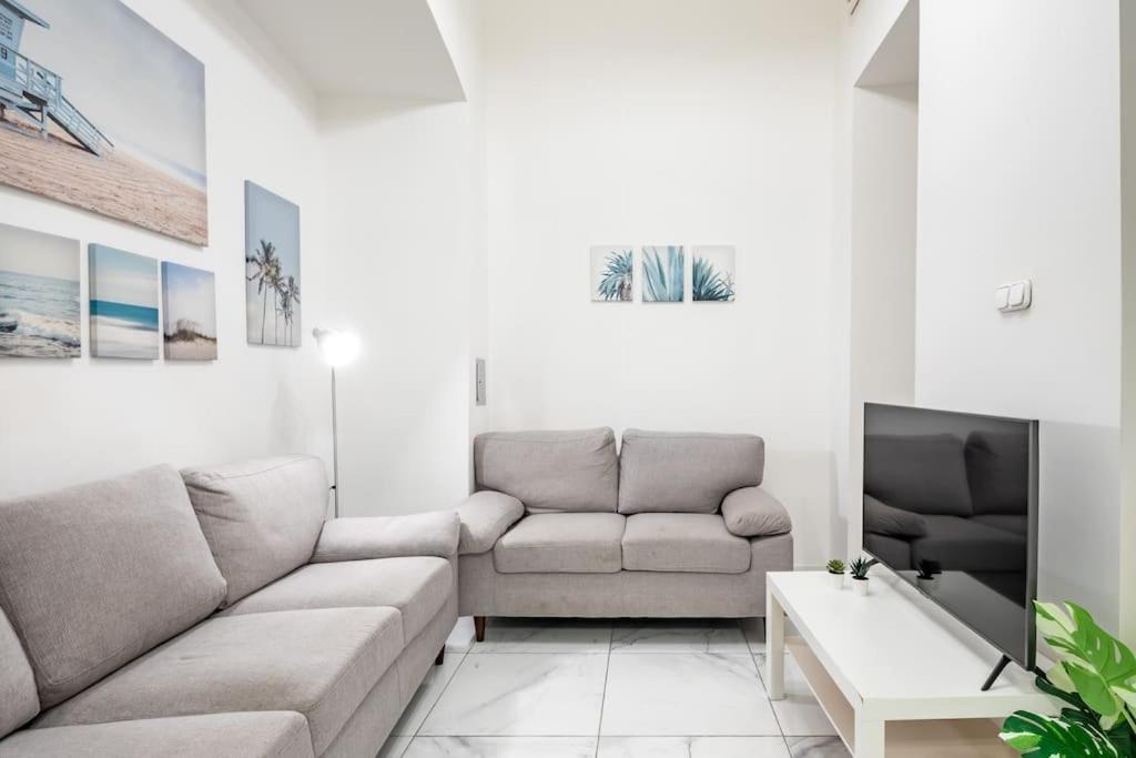 Cityscape Budget Revay