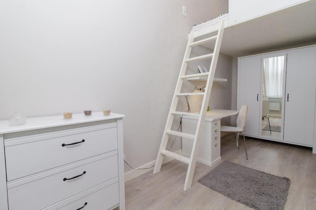 Apartment Cityscape Budget Thokoly *