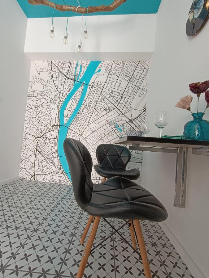 Porta Danube Apartman *