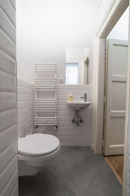 Cityscape Budget Mosonyi Apartamento *