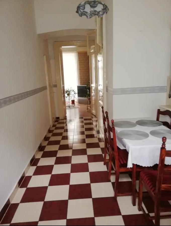 Apartman Rozsa Lak *