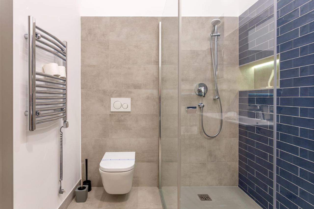 Alder Bridge Apartment Budapest