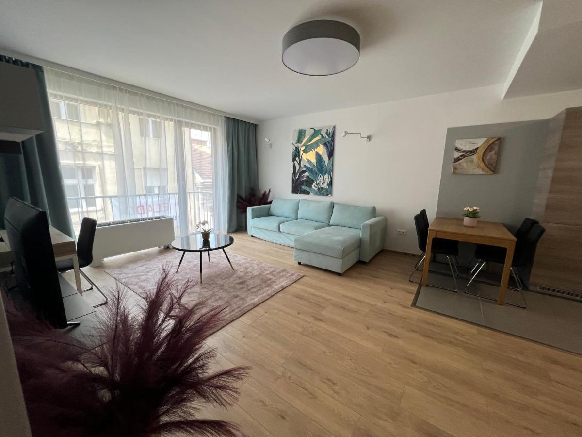 O405 Apartment