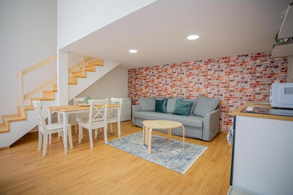 Appartement Boutique In Akacfa Street