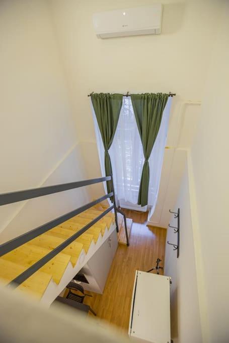 Cute Gallery Flat In Dob Str, Mars * Budapest