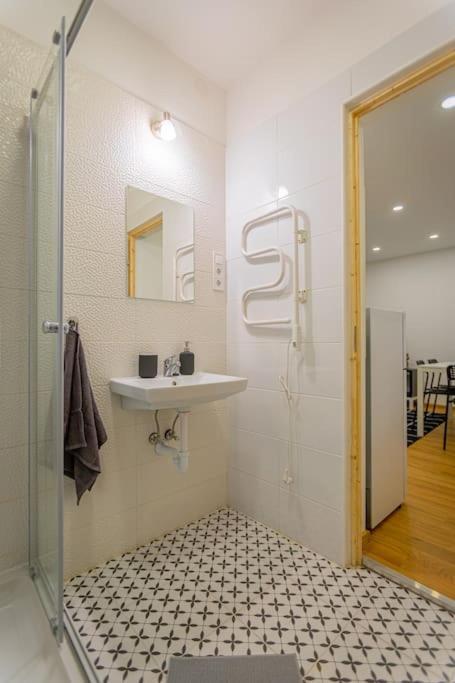 Apartmán 2 Bedroom Flat In The Dob Street, Venus Budapest