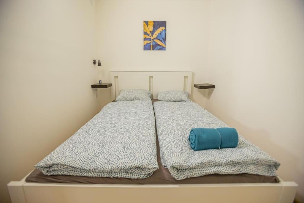 2 Bedroom Flat In The Dob Street, Venus Lejlighed