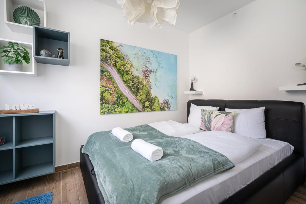 Everwood With Ac Apartment Budapest