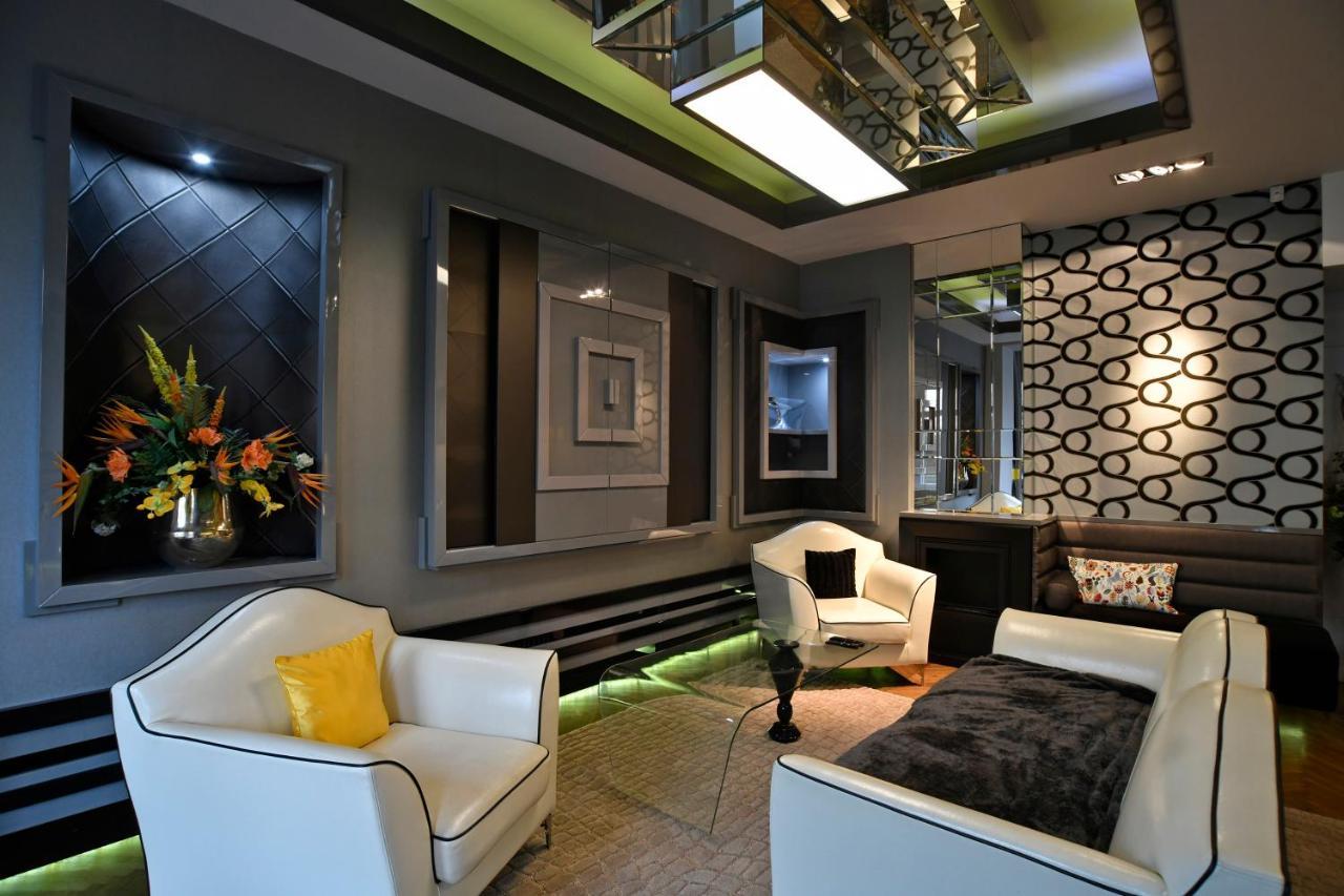 Luxuryflat Near Centre On118 Sqm, 3br,2bth,8bed,ac Budapest