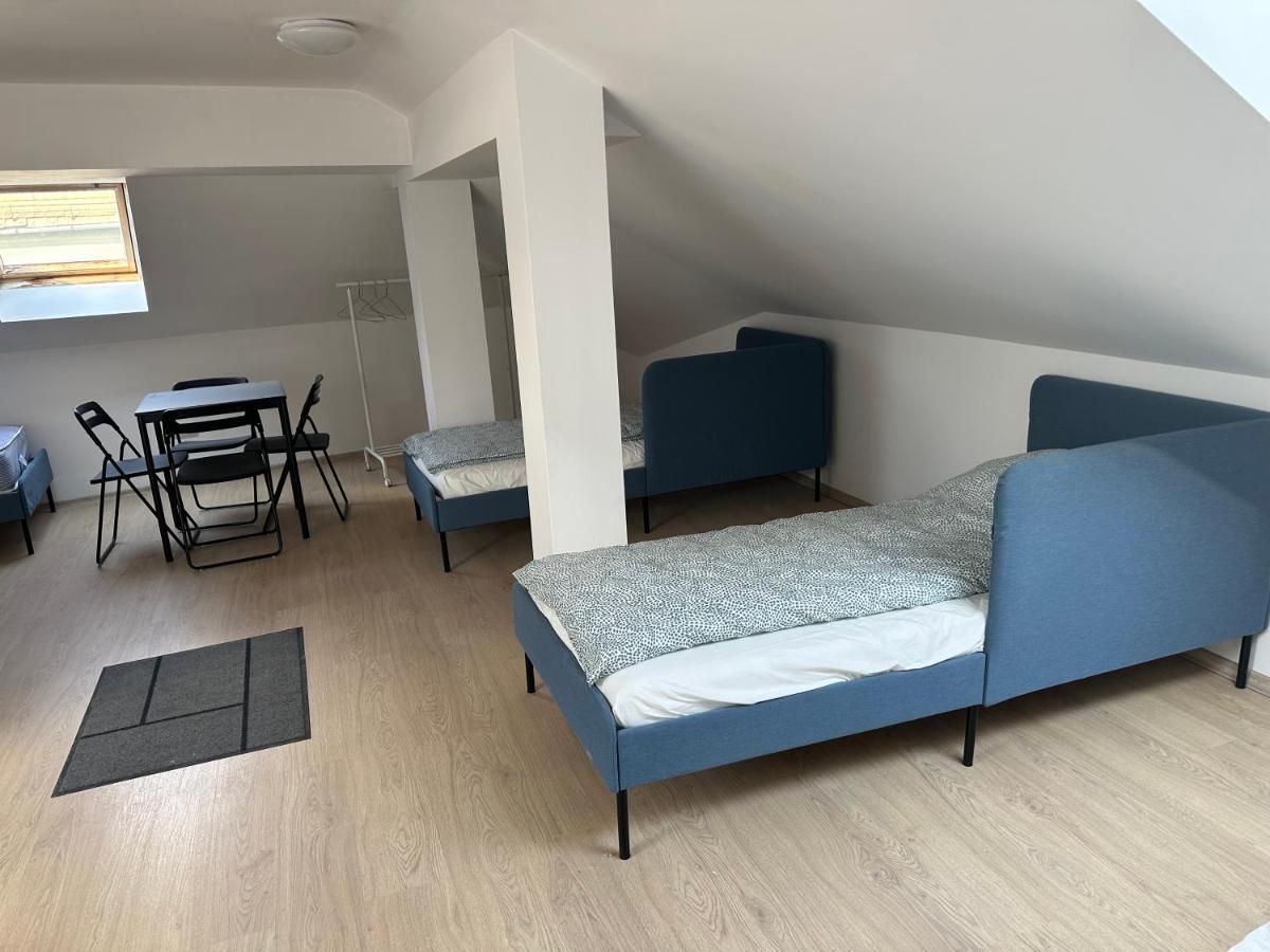 Devenyi One Stop Nyugati Train Station Aparthotel *