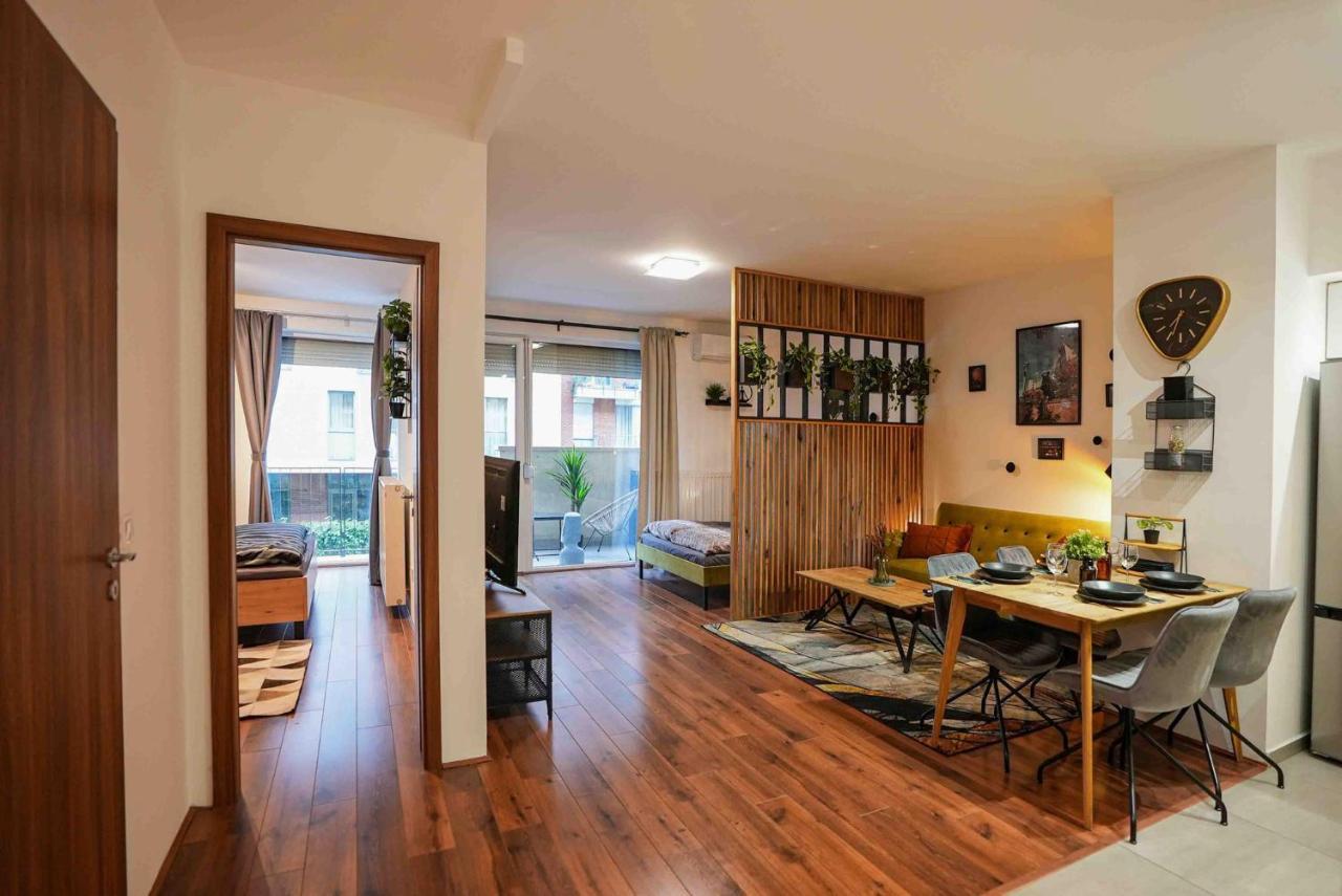 Danube Family Premium Apartamento *