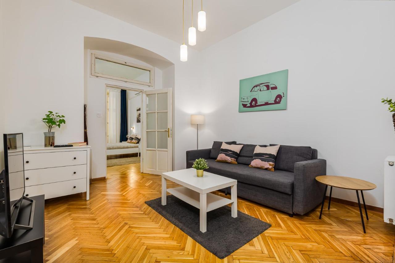 Venus - Dohany Street Ii