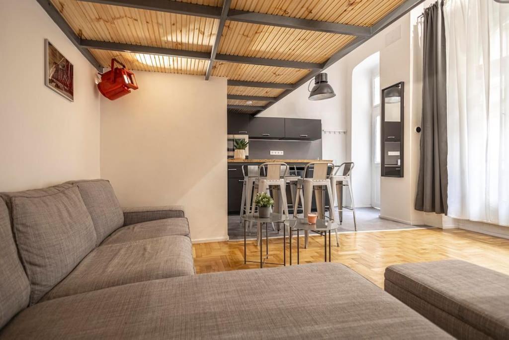 Industrial Westend Apartamento *