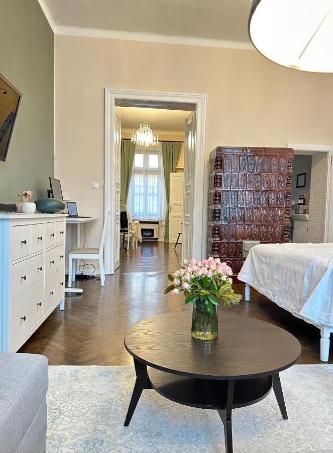 The Spot With Chair - Cozy Space Near Danube *