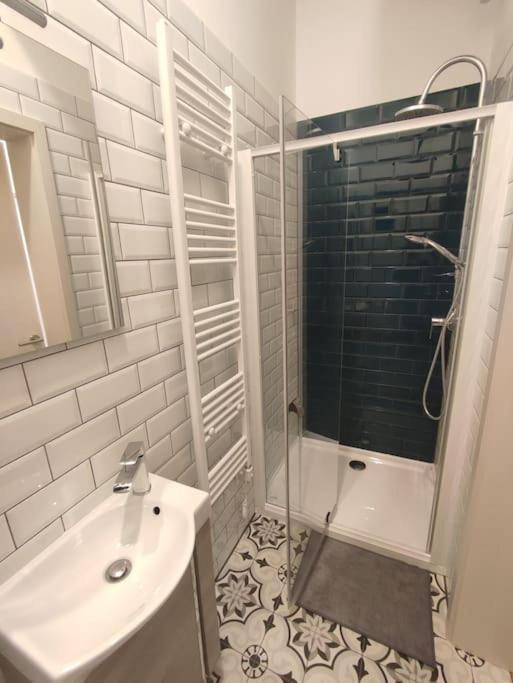 Hidden Gem For A Homey Getaway Apartment *