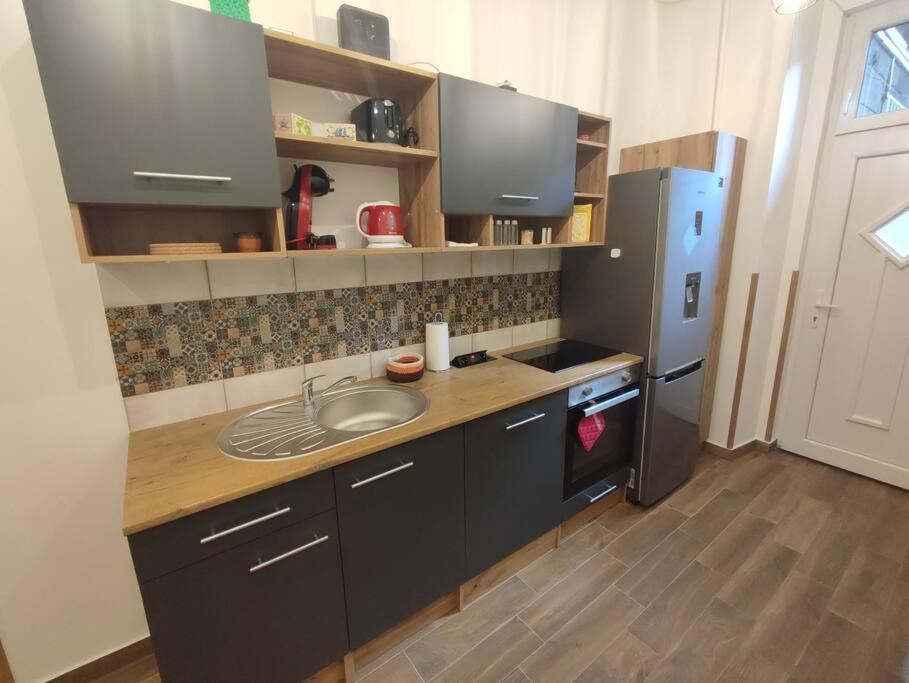 Hidden Gem For A Homey Getaway * Budapest