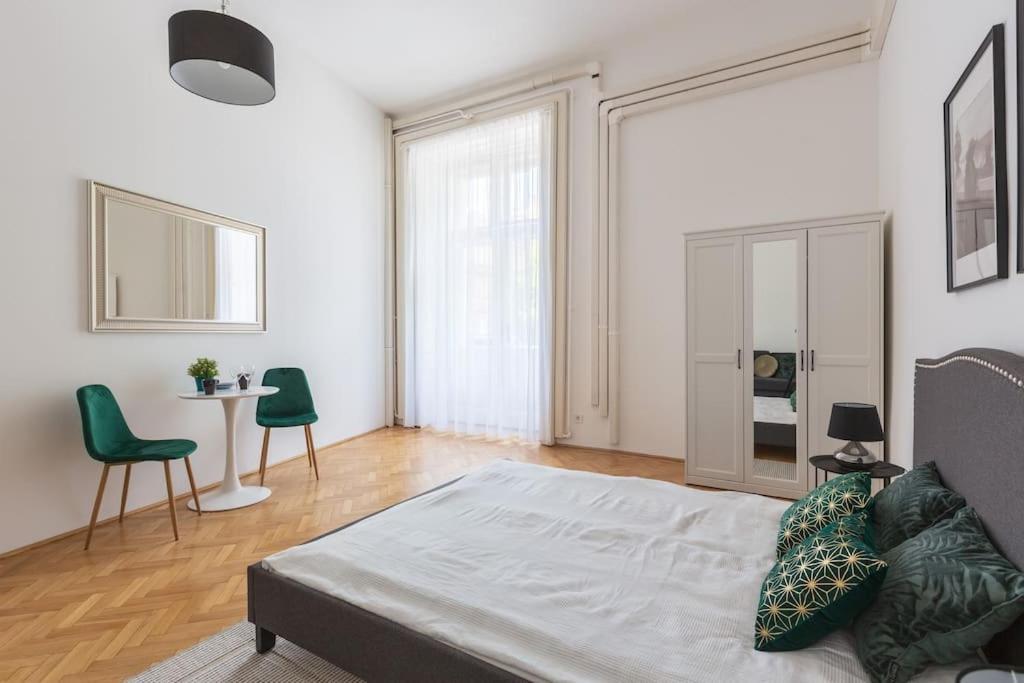 Andrassy Avenue Kwatera prywatna *