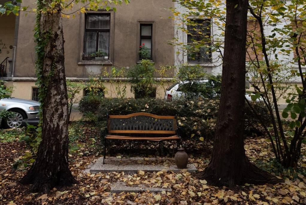 Hidden Gem At Kalvin Ter * Budapest