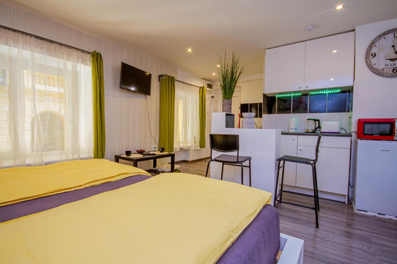 Apartment Urania *