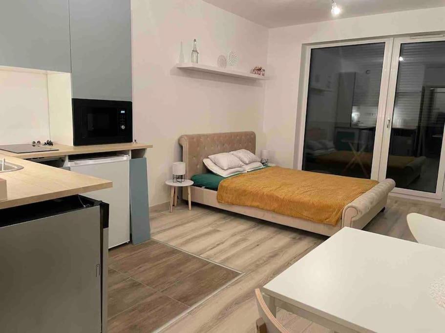 Waterfront River View Apartamento *