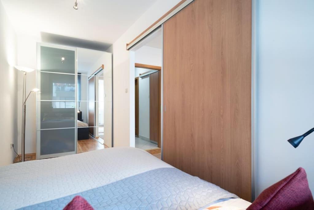 Ap. With Free Parking Near Budapestcongress Centre