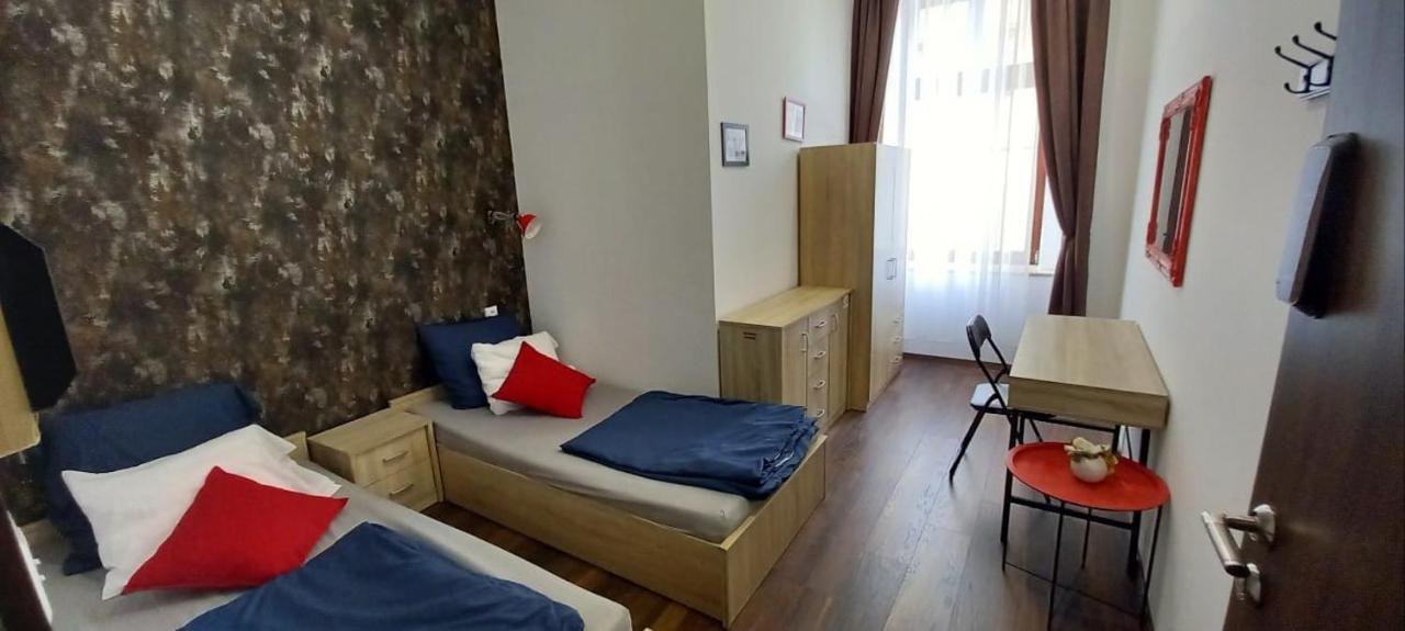 Klauzal 14 * Budapest