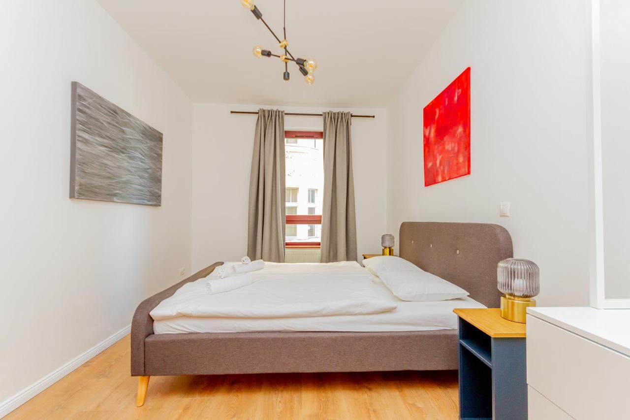 Kiraly Str. Corner Downtown Apartment