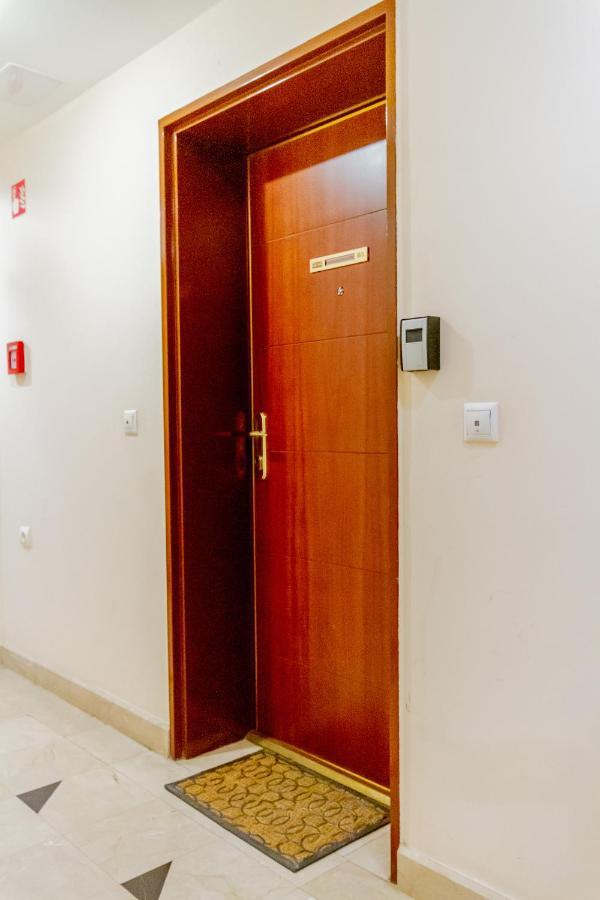 Apartment Kiraly Str. Corner Downtown Budapest