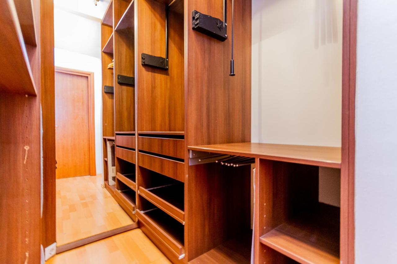 Apartment Kiraly Str. Corner Downtown Budapest