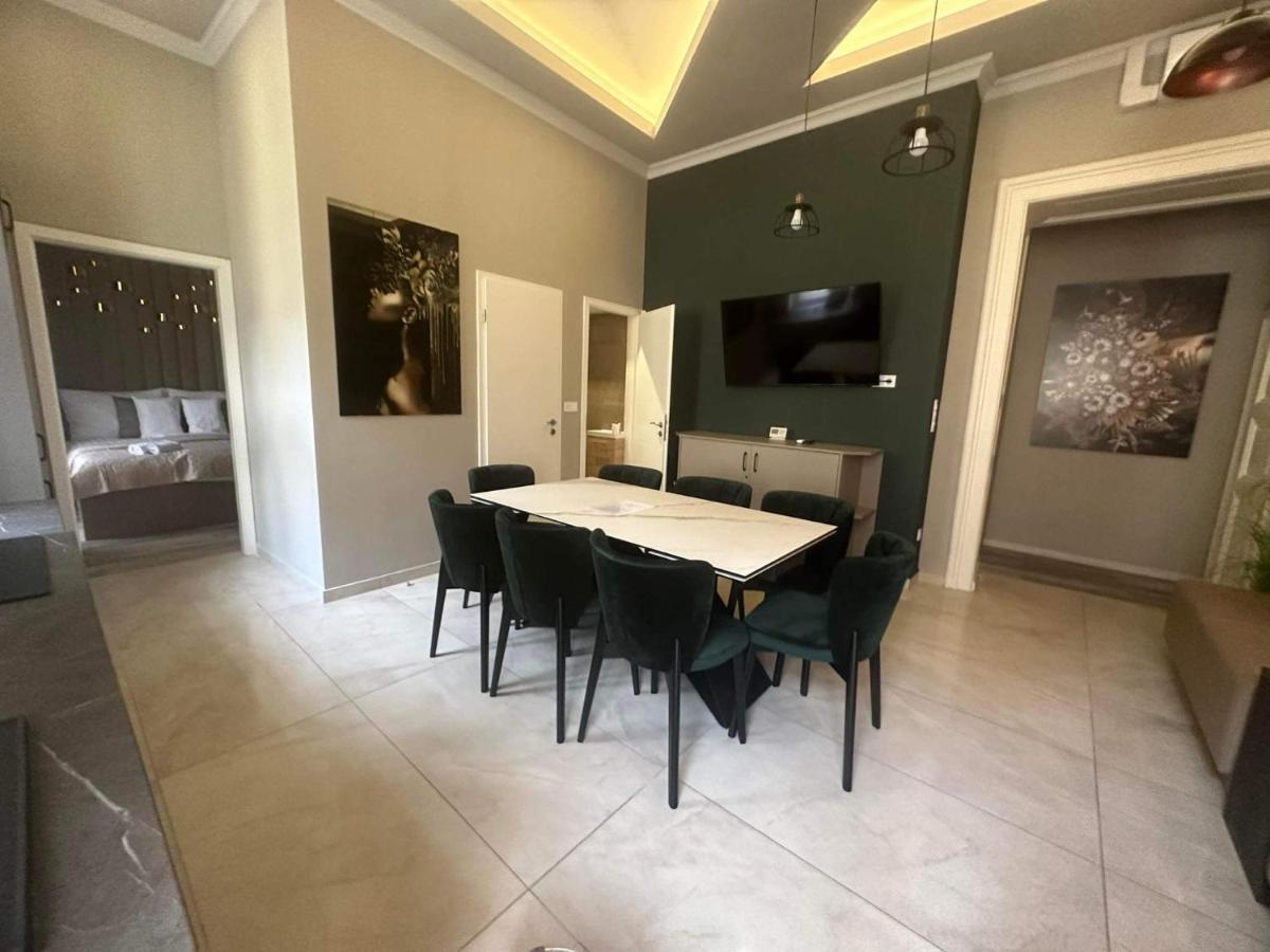 Orangehomes High Class 4 Bedroom *