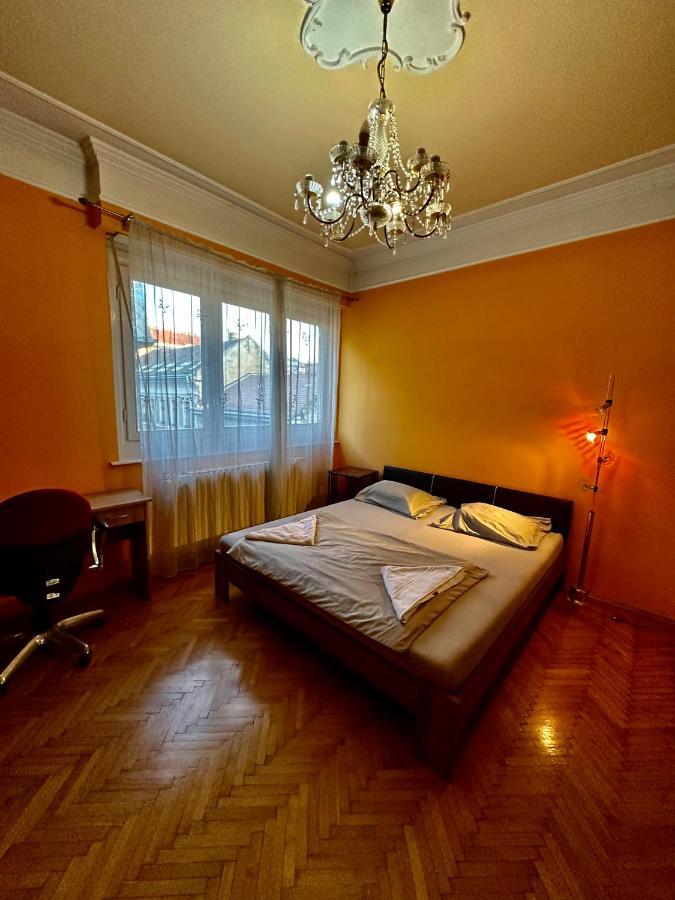 River Side * Budapest