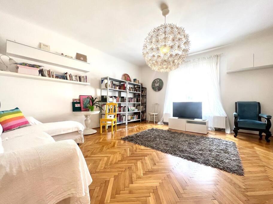 Good Ambiance, Arty Center Apartamento